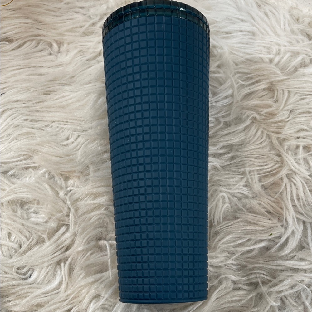 STARBUCKS NWT 2022 Matte Dark Green Studded Tumbler Cold Cup - Venti - 24 fl oz - Picture 4 of 8